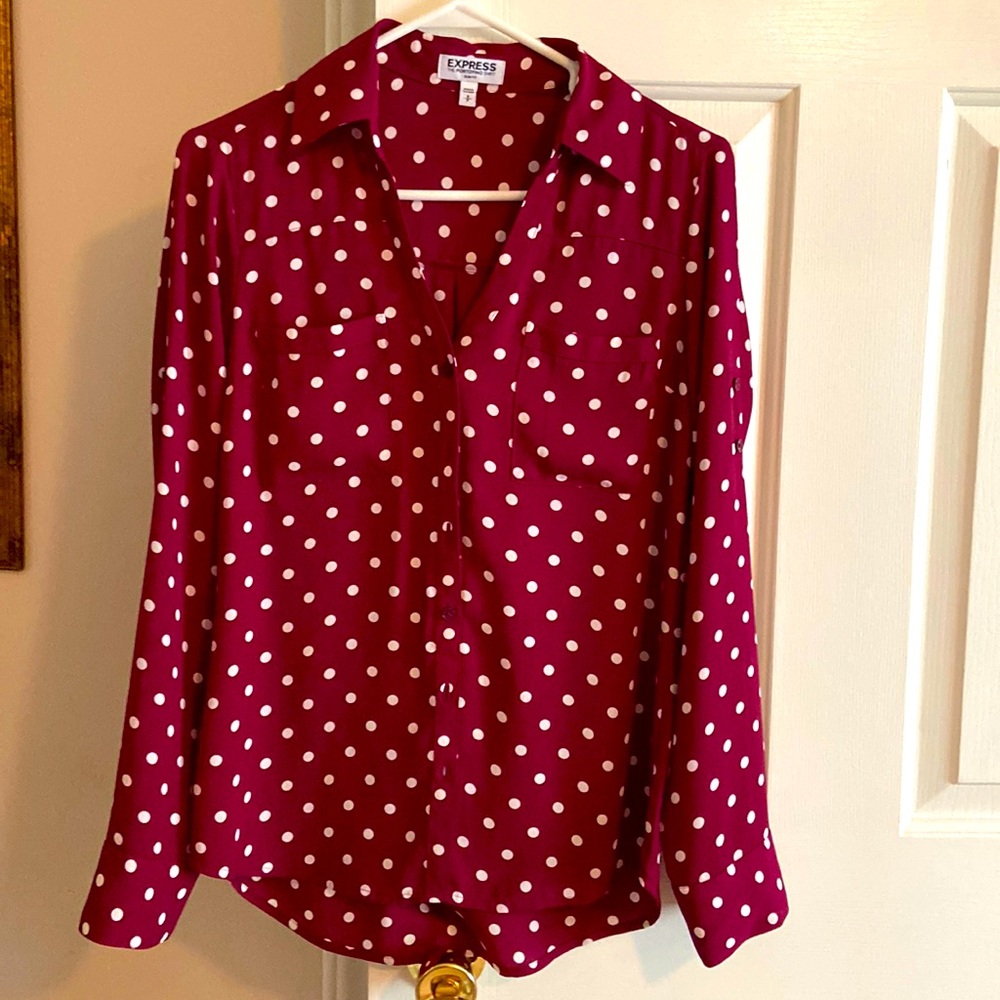 Express button down slim fit portofino blouse size small